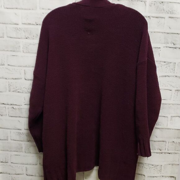 American eagle sweater - Picture 3 of 3